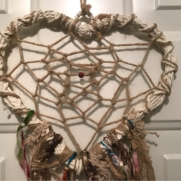 Macrame multi texture heart dream catcher - Picture 3 of 6